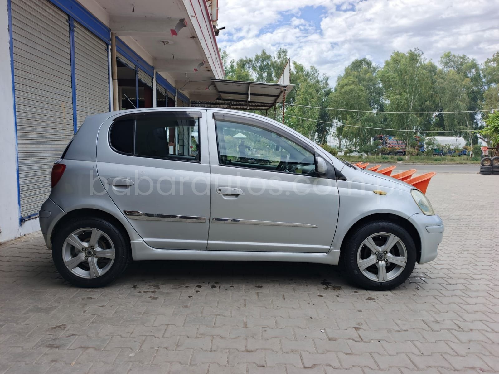 Toyota vitz 2004