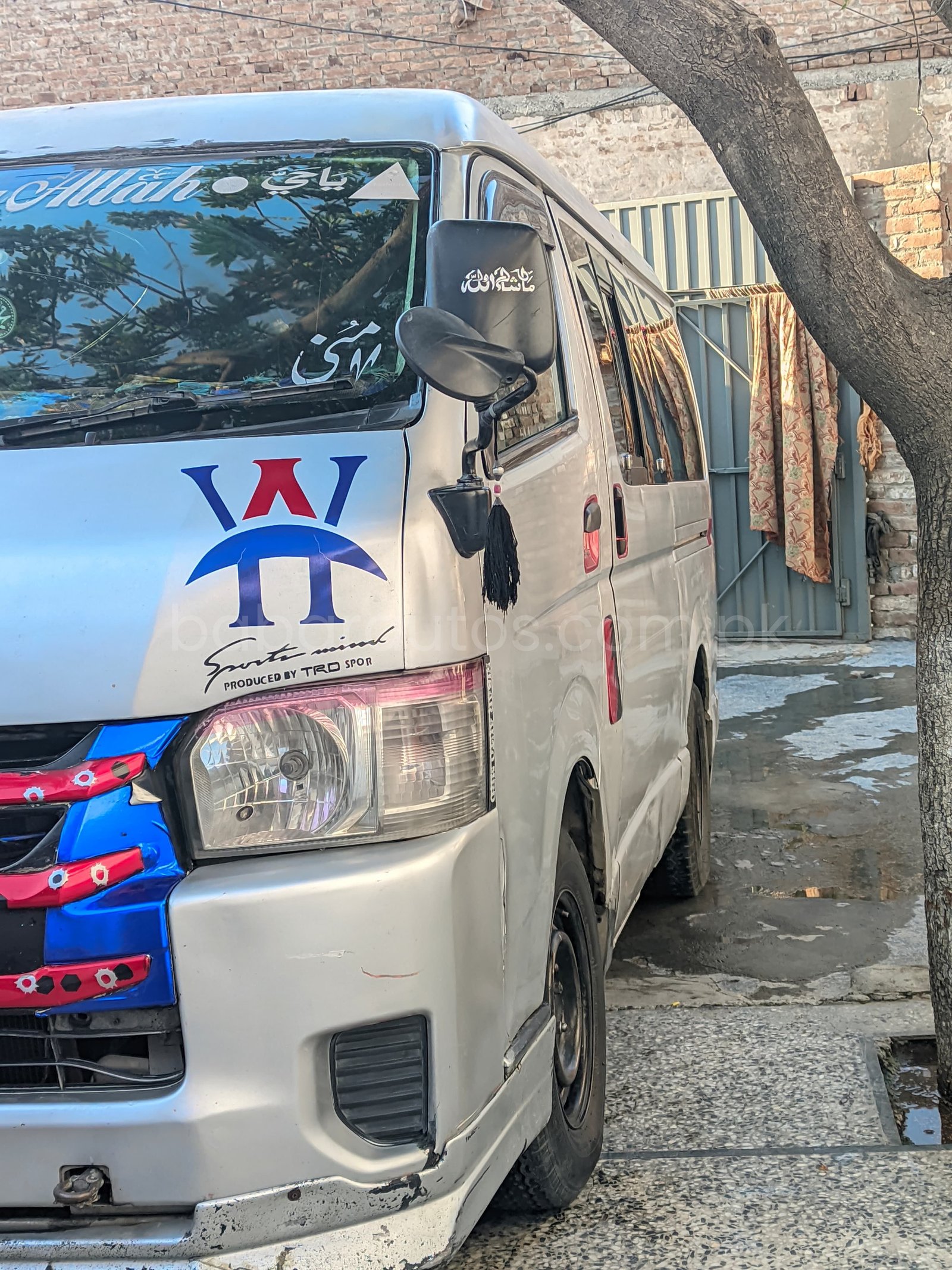 Toyota hiace