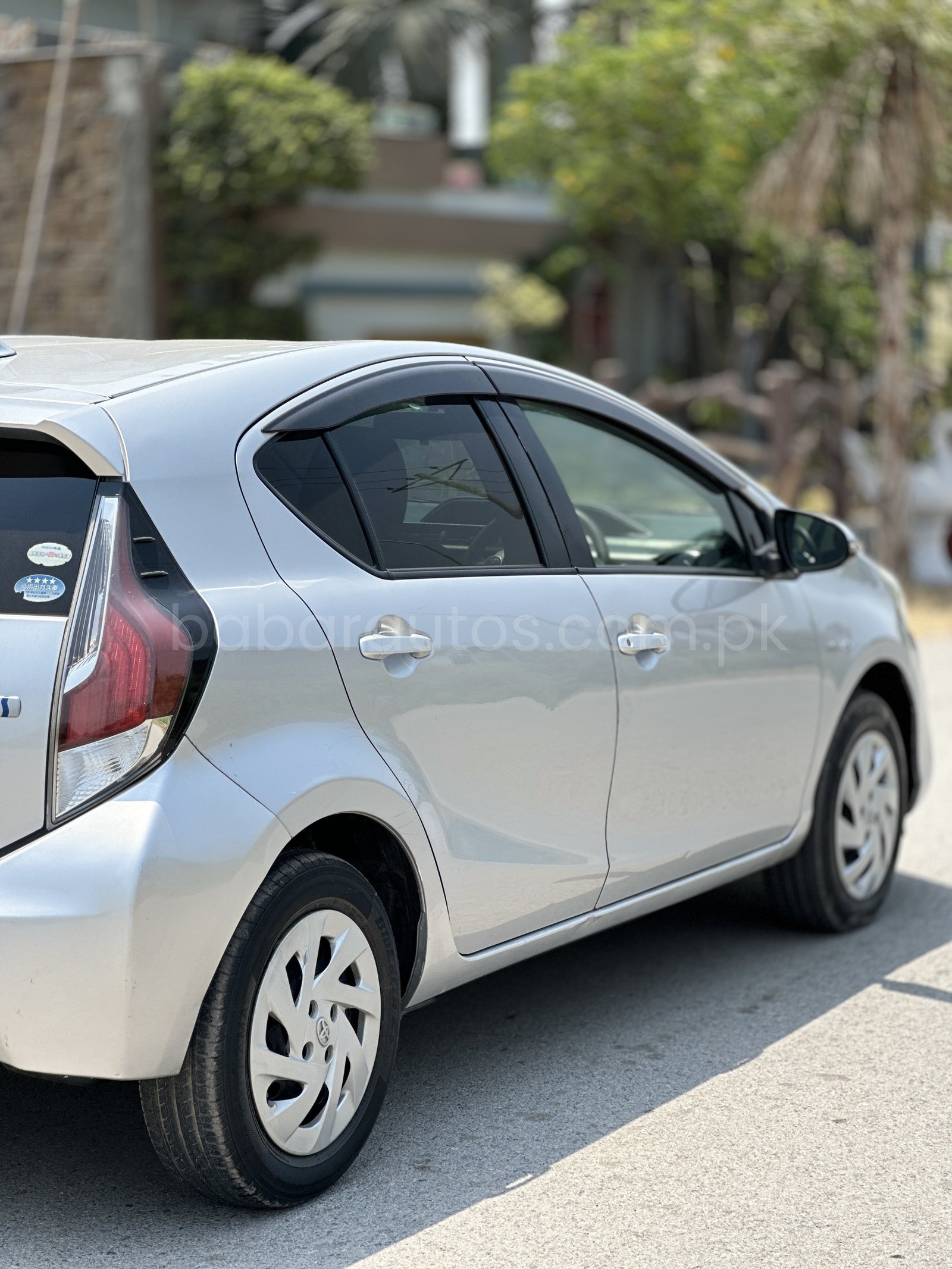 Toyota Aqua 15 model 18 import