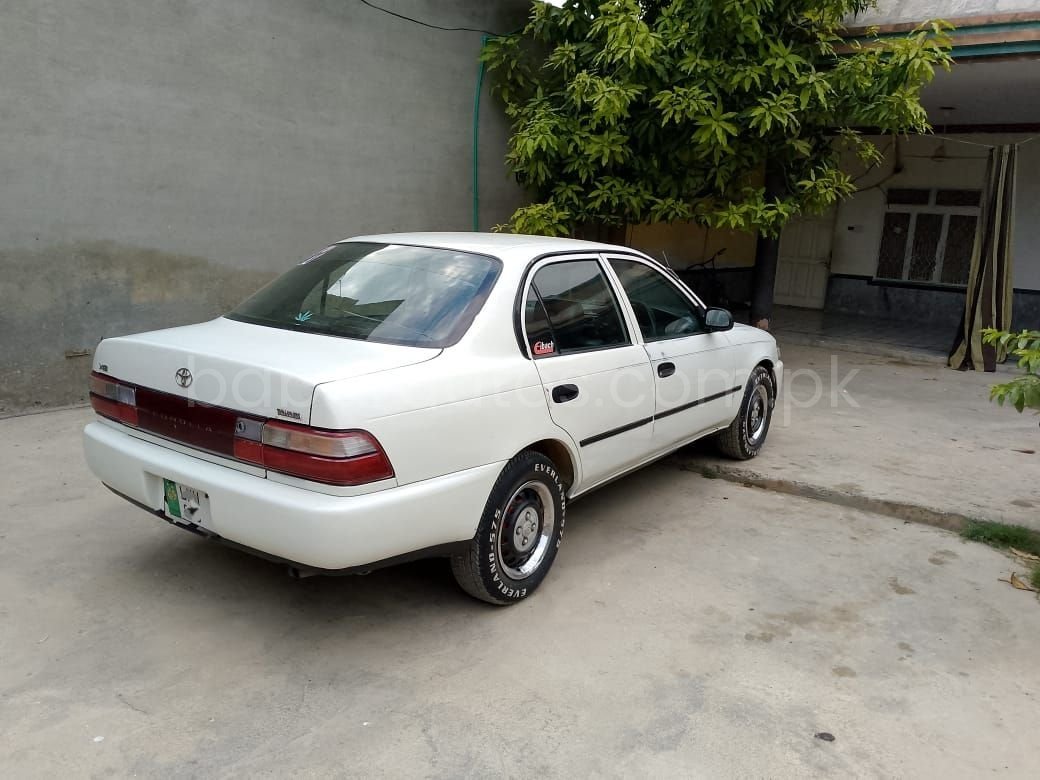 Toyota Corolla XE