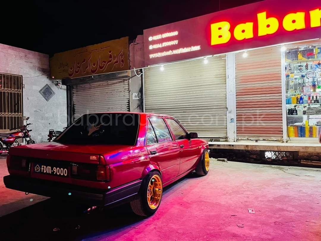 Nissan 1986